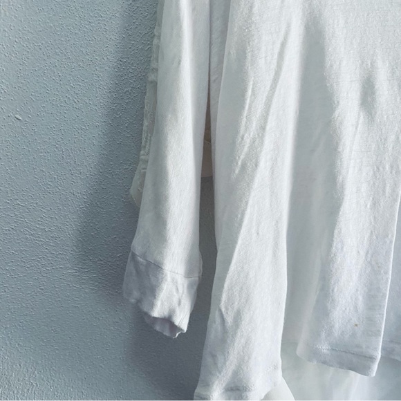 Cabi white lace aztec print back detail blouse - Picture 5 of 8